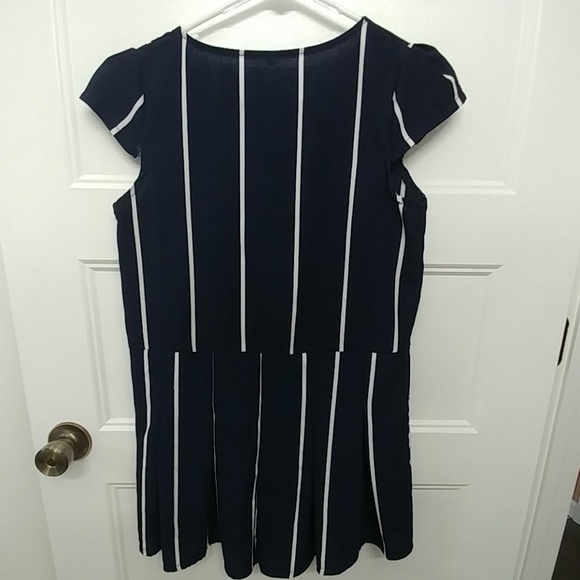 Romper - Picture 2 of 4